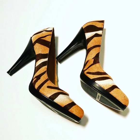 - Tiger Print High Heel Pump Leather By Nine West - Picture 3 of 8